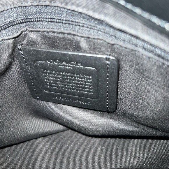 COACH Lillie Carryall in Signature Canvas EUC - Picture 13 of 14